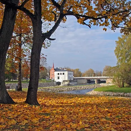 瑞瓦尔咖啡店旅馆