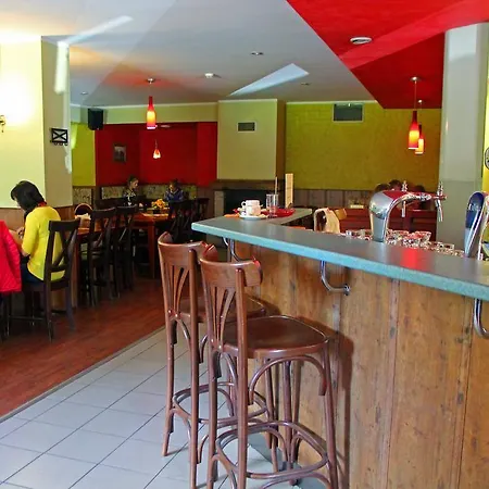 Guest house Rivaal Guesthouse-cafe Poltsamaa