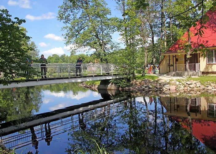 Rivaal Guesthouse-cafe Гостевой дом 3*