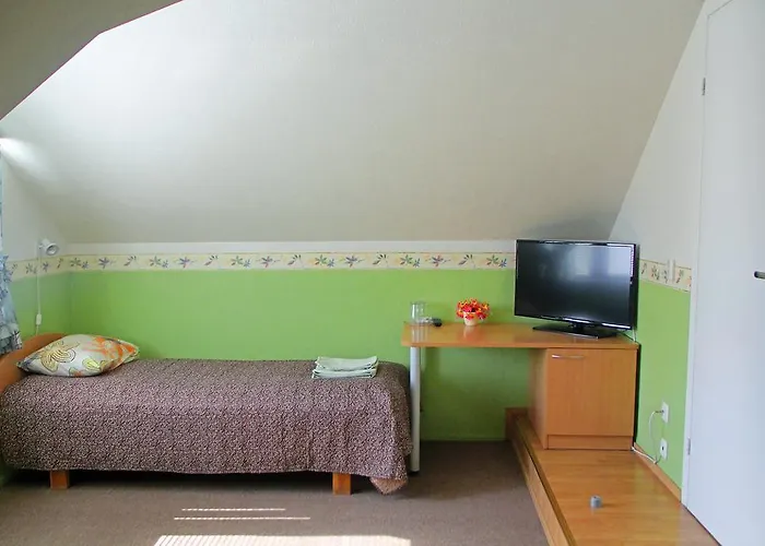 Rivaal Guesthouse-cafe 3* Poltsamaa